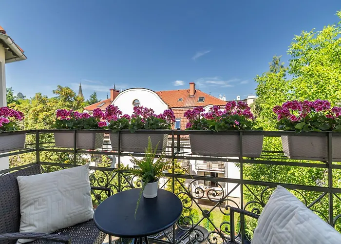 Riviera Residence Apartments